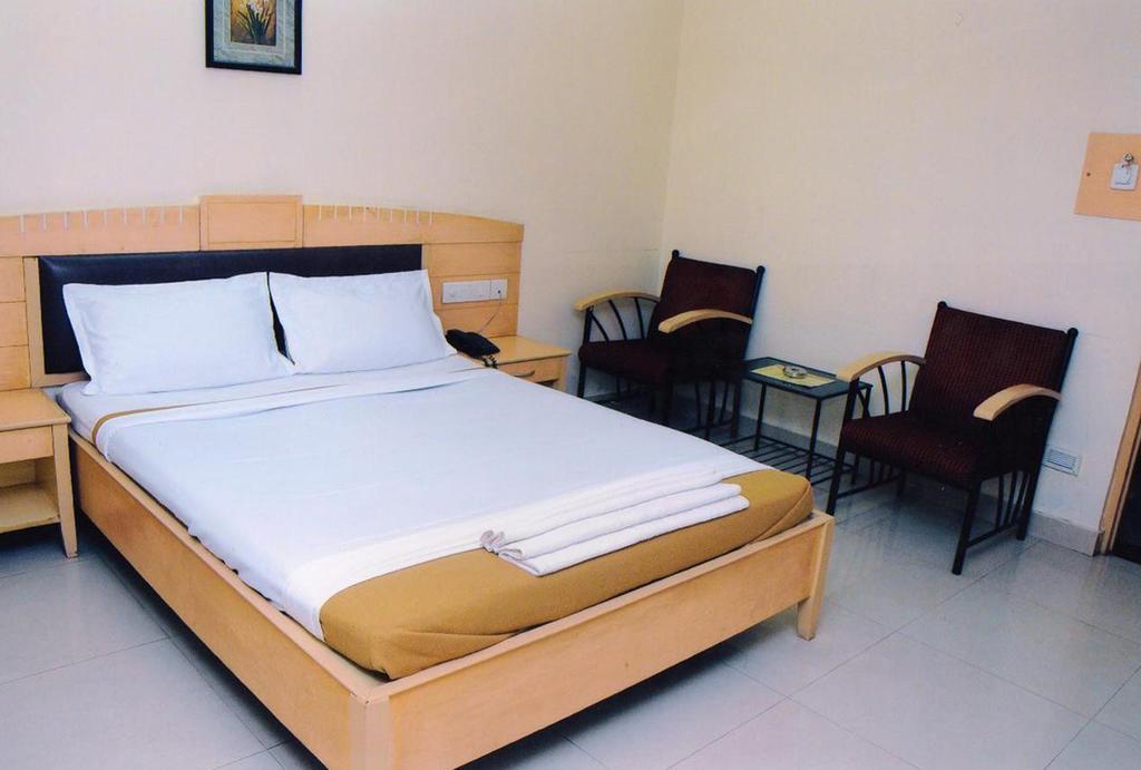 Hotel Padmini Residency Hyderabad Exterior foto